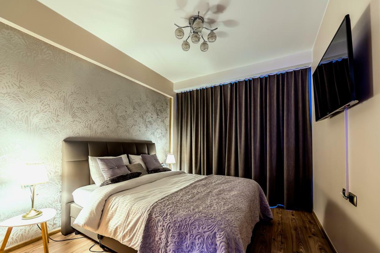 Apartment Chic By Landev Брашов Екстер'єр фото
